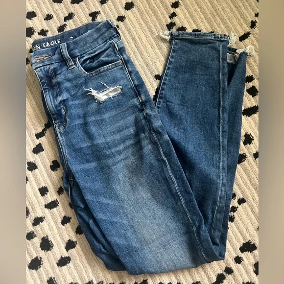 American Eagle Outfitters Women's Skinny Jeans - Picture 1 of 3